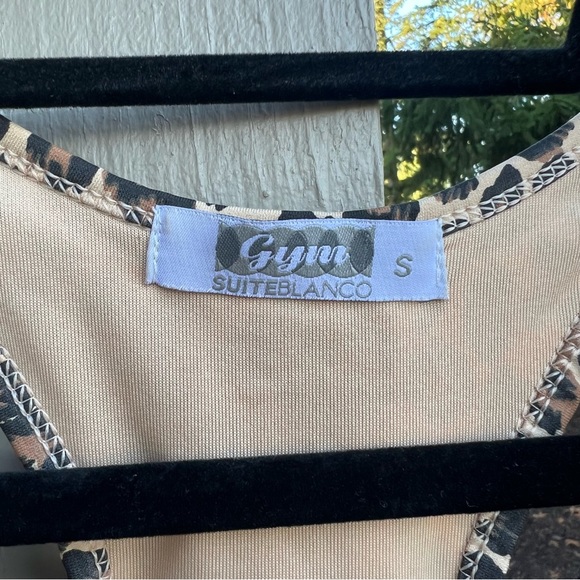 Gym Suit Blanco Athletic Leopard Top - Picture 3 of 3